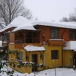 Casa Mica 3*
