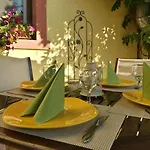Casa Mica Pensión 3*