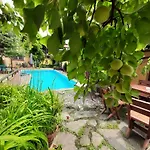 Casa Mica 3*