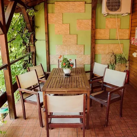 Pensión Casa Mica 3*