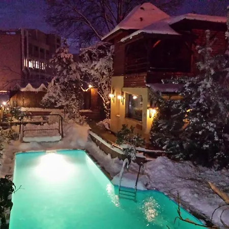 Guest house Casa Mica 3*