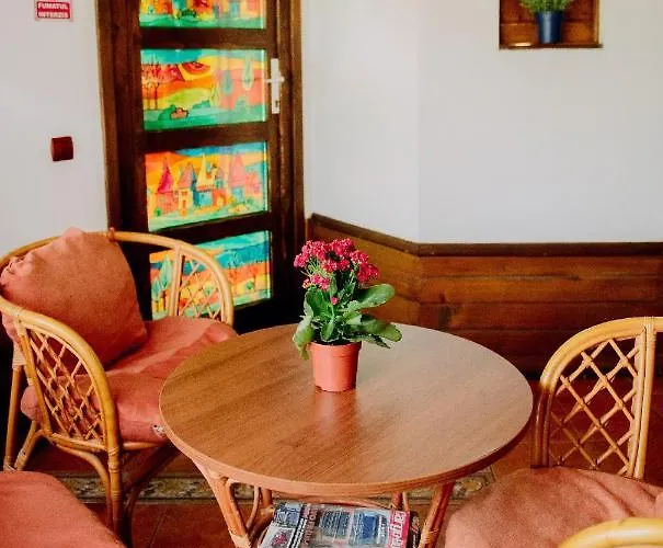 Pensión Casa Mica 3*