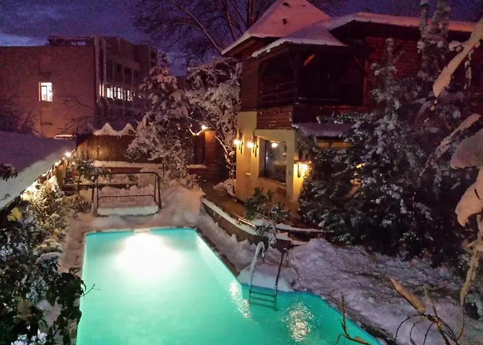 Πανσιόν Casa Mica 3*