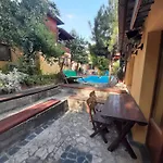 Guest house Casa Mica Bucharest