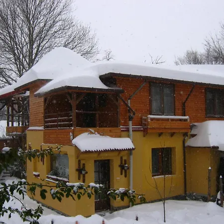 Casa Mica 3*